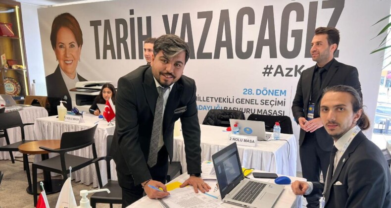 İYİ Parti’den aday adayı olan Arif Kocabıyık’ın seçim posteri alay konusu oldu