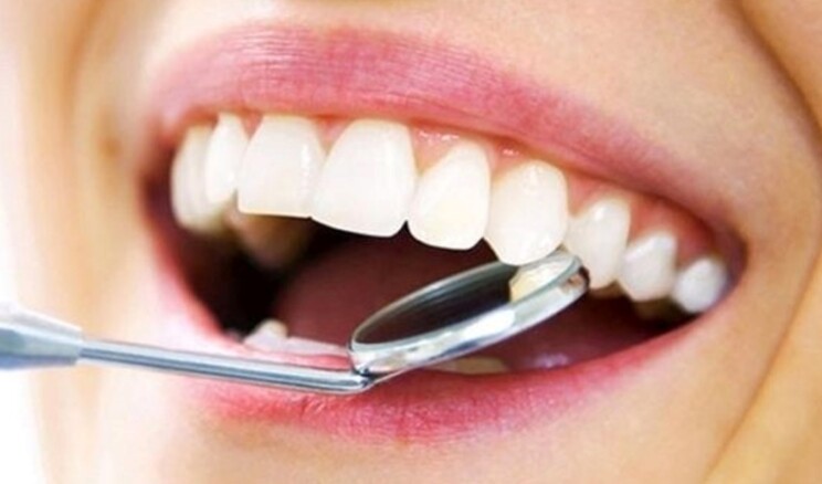 Diş sağlığında sosyal medya etkisi: Estetik uğruna bozuyorlar