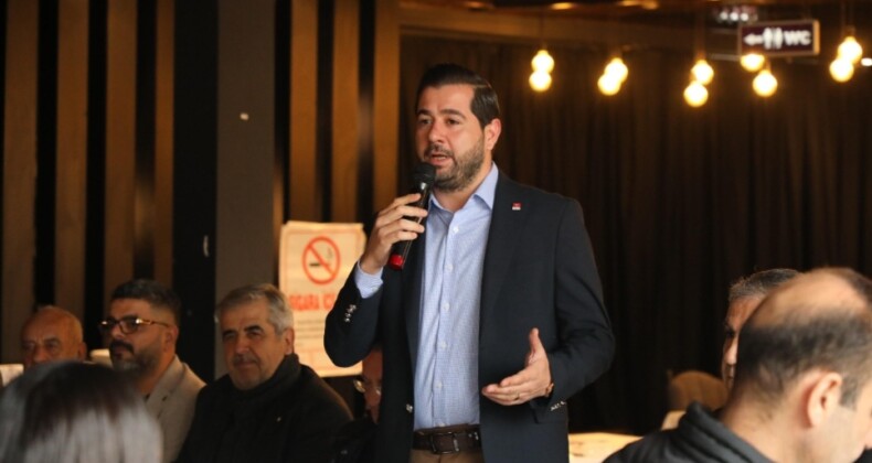 CHP YÖNETİMİ DEFNE MUHTARLARIYLA BULUŞTU