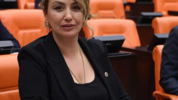 YILDIRIM KARA: EĞİTİMİ SİL BAŞTAN TARTIŞMALIYIZ