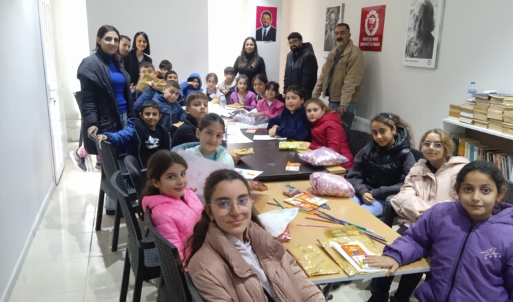 Ters Yüz” isimli çizgi film gösterimi