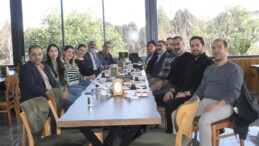 10 OCAK ÇALIŞAN GAZETECİLER GÜNÜ’NDE MESLEK ONURU İÇİN DİRENEN TÜM BASIN EMEKÇİLERİNE SELAM OLSUN