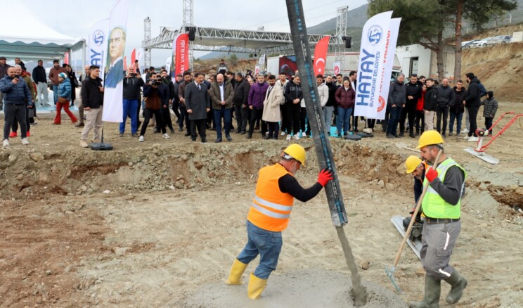 DÜNYADA BİR İLK