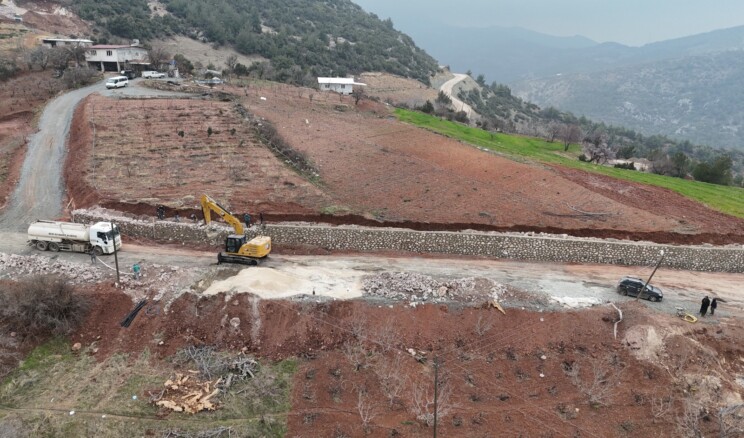 HBB, SERİNYOL-MADENLİ’DE DUR DURAK BİLMİYOR
