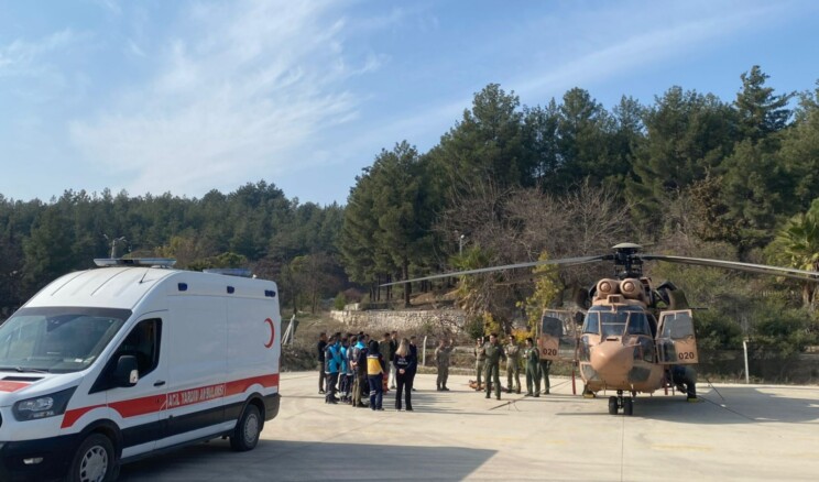 Helikopterden Kara Ambulansına Hasta ve Yaralı Tahliyesi Eğitimi