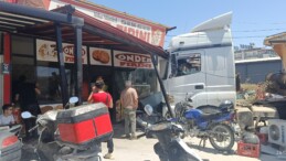 Hatay’da Facianın Eşiğinden Dönüldü: TIR Mağazaya Girdi*
