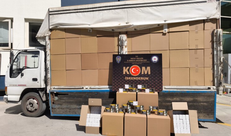 Hatay’da Kaçak Makaron Operasyonu: