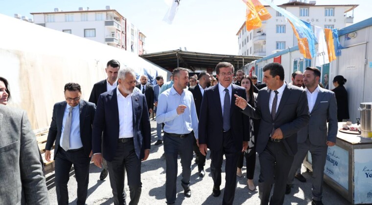 GENEL BAŞKAN YARDIMCISI ZEYBEK PARTİLİLERLE BULUŞTU