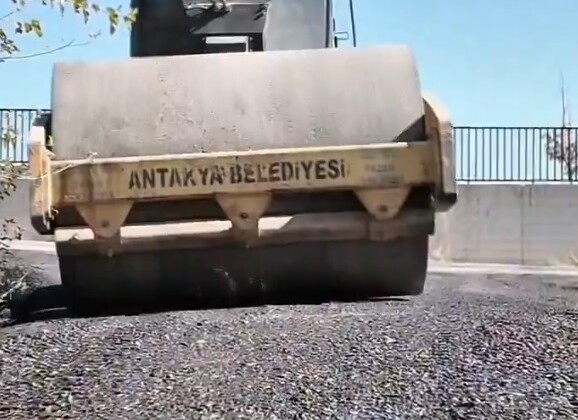 DAHA MODERN VE KONFORLU YOLLAR İÇİN ASFALT ÇALIŞMALARI ARALIKSIZ SÜRÜYOR