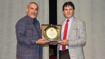 Mesleki Onura Büyük Taç: