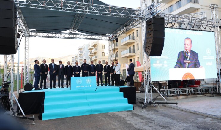 AKSARAY VE EMEK MAHALLELERİ ANAHTAR TESLİM TÖRENİ