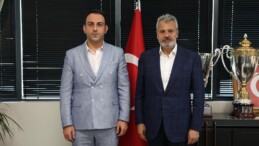 DEFNE BELEDİYE BAŞKANI HALİL İBRAHİM ÖZGÜN HATAY BÜYÜKŞEHİR BELEDİYE BAŞKANI MEHMET ÖNTÜRK’Ü ZİYARET ETTİ