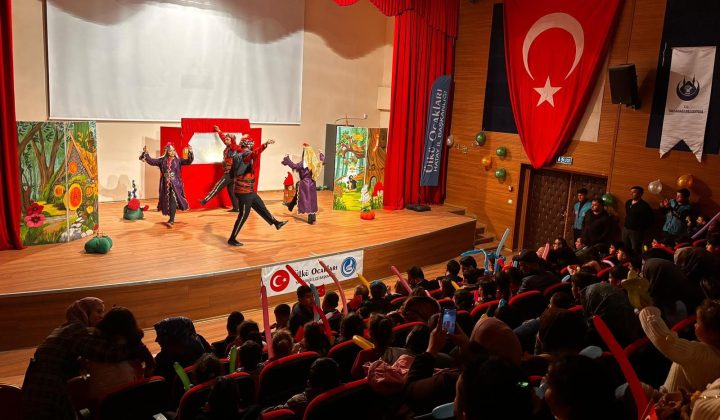 Ülkü Ocakları’ndan Çocuklara Kültürel Şölen