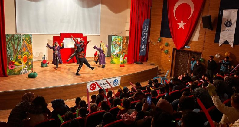 Ülkü Ocakları’ndan Çocuklara Kültürel Şölen