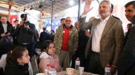 BAŞKAN ÖNTÜRK, İFTARDA DÖRTYOLLU HEMŞEHRİLERİYLE BULUŞTU