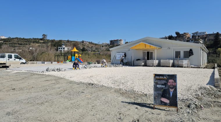 KARAÇAY MAHALLESİ ÇOK AMAÇLI SALONUNDA ÇALIŞMALAR SÜRÜYOR.