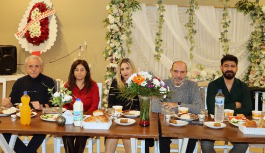 Kadir Gecesi’nde Medeniyetler Korosu’ndan Kardeşlik Sofrası