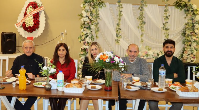 Kadir Gecesi’nde Medeniyetler Korosu’ndan Kardeşlik Sofrası