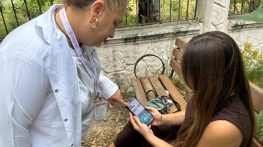 ARSUZ İLÇE SAĞLIK MÜDÜRLÜĞÜNDEN YÜKSEK RİSKLİ GEBEYE EV ZİYARETİ