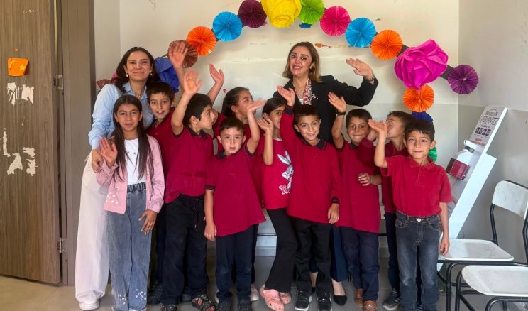 Uluslararası Gazeteciler Cemiyeti Gaziantep Temsilcisi Aslı Emektar’dan Öğrencilere Eğitim Desteği