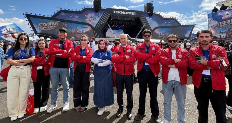 Rektörümüz Prof. Dr. Veysel Eren, HMKÜ TEKNOFEST Topluluğuyla Şanlıurfa’da